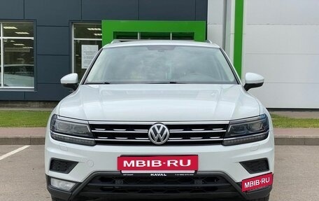 Volkswagen Tiguan II, 2017 год, 2 300 000 рублей, 2 фотография