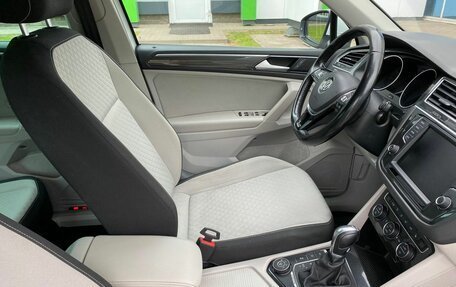 Volkswagen Tiguan II, 2017 год, 2 300 000 рублей, 10 фотография