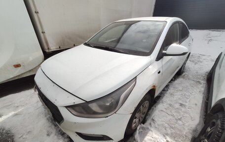 Hyundai Solaris II рестайлинг, 2019 год, 760 000 рублей, 1 фотография