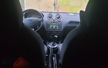 Ford Fiesta, 2006 год, 320 000 рублей, 1 фотография