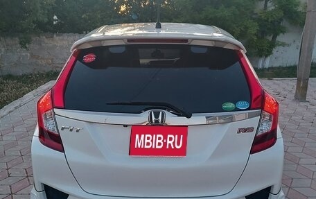 Honda Fit III, 2016 год, 1 375 000 рублей, 1 фотография