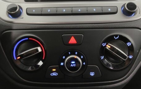 Hyundai Solaris II рестайлинг, 2019 год, 1 340 000 рублей, 18 фотография