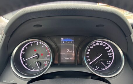 Toyota Camry, 2018 год, 2 600 000 рублей, 10 фотография