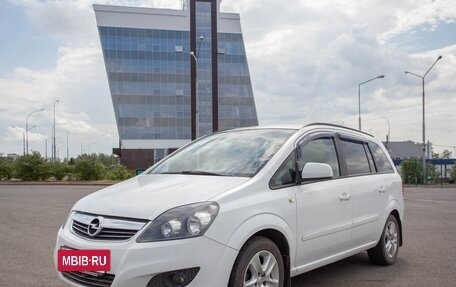 Opel Zafira B, 2012 год, 920 000 рублей, 3 фотография