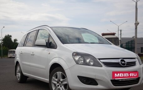 Opel Zafira B, 2012 год, 920 000 рублей, 2 фотография
