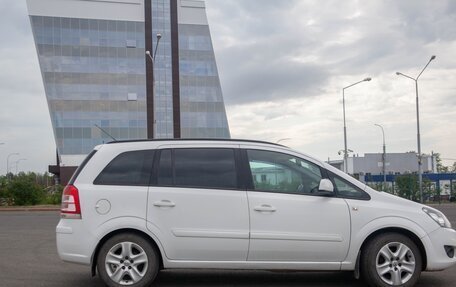 Opel Zafira B, 2012 год, 920 000 рублей, 4 фотография