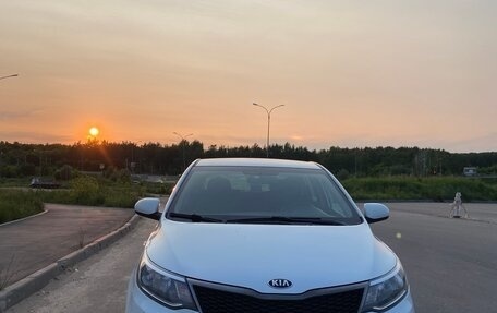 KIA Rio III рестайлинг, 2015 год, 820 000 рублей, 2 фотография