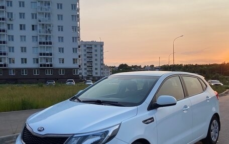 KIA Rio III рестайлинг, 2015 год, 820 000 рублей, 3 фотография