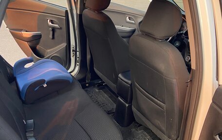 KIA Rio III рестайлинг, 2015 год, 820 000 рублей, 10 фотография