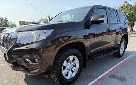 Toyota Land Cruiser Prado 150 рестайлинг 2, 2017 год, 4 400 000 рублей, 3 фотография