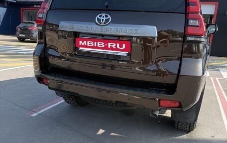 Toyota Land Cruiser Prado 150 рестайлинг 2, 2017 год, 4 400 000 рублей, 7 фотография