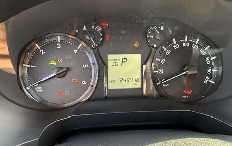 Toyota Land Cruiser Prado 150 рестайлинг 2, 2017 год, 4 400 000 рублей, 12 фотография