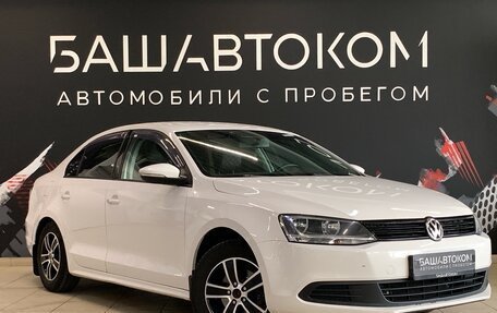 Volkswagen Jetta VI, 2014 год, 990 000 рублей, 3 фотография