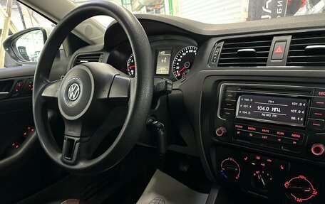 Volkswagen Jetta VI, 2014 год, 990 000 рублей, 7 фотография