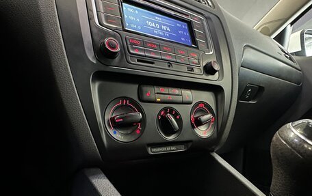 Volkswagen Jetta VI, 2014 год, 990 000 рублей, 14 фотография