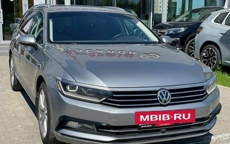 Volkswagen Passat B8 рестайлинг, 2018 год, 1 950 000 рублей, 4 фотография