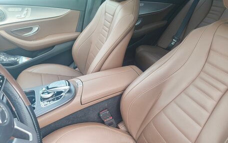 Mercedes-Benz E-Класс, 2020 год, 3 800 000 рублей, 3 фотография