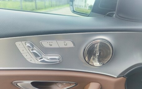 Mercedes-Benz E-Класс, 2020 год, 3 800 000 рублей, 23 фотография