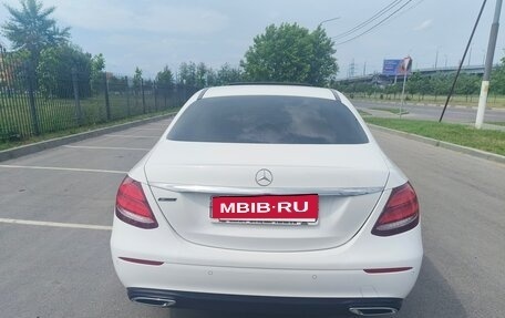 Mercedes-Benz E-Класс, 2020 год, 3 800 000 рублей, 20 фотография