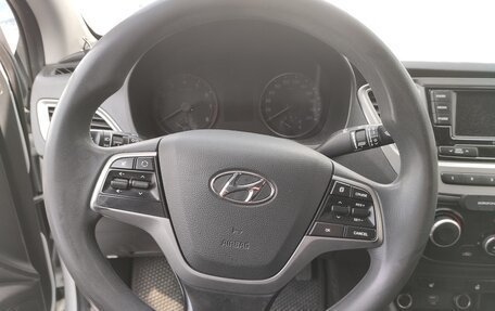 Hyundai Solaris II рестайлинг, 2019 год, 760 000 рублей, 6 фотография