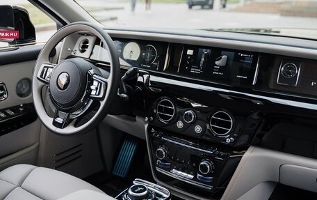 Rolls-Royce Phantom VIII, 2025 год, 98 000 000 рублей, 39 фотография
