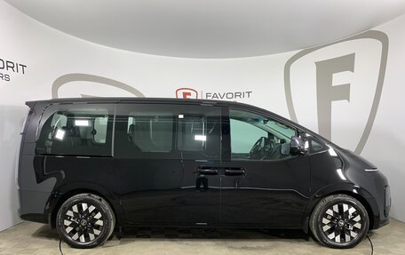 Hyundai Staria, 2025 год, 7 990 000 рублей, 4 фотография