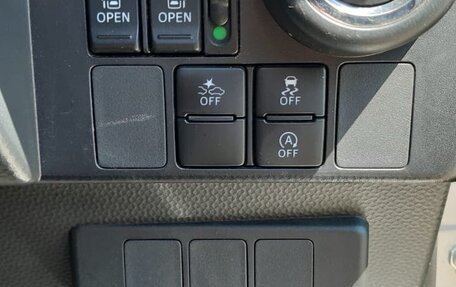 Toyota Roomy I, 2019 год, 1 210 000 рублей, 7 фотография