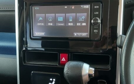 Toyota Roomy I, 2019 год, 1 210 000 рублей, 9 фотография
