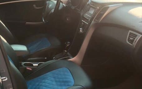 Hyundai i30 II рестайлинг, 2012 год, 1 500 000 рублей, 10 фотография