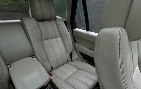 Land Rover Range Rover IV рестайлинг, 2013 год, 4 490 000 рублей, 18 фотография