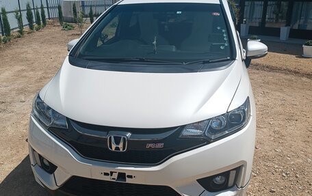 Honda Fit III, 2016 год, 1 375 000 рублей, 2 фотография