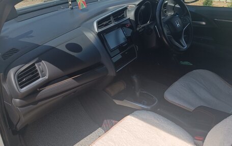 Honda Fit III, 2016 год, 1 375 000 рублей, 9 фотография