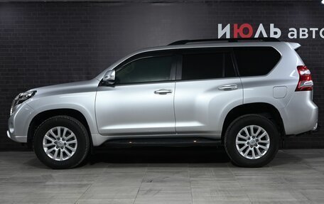 Toyota Land Cruiser Prado 150 рестайлинг 2, 2017 год, 4 895 000 рублей, 7 фотография