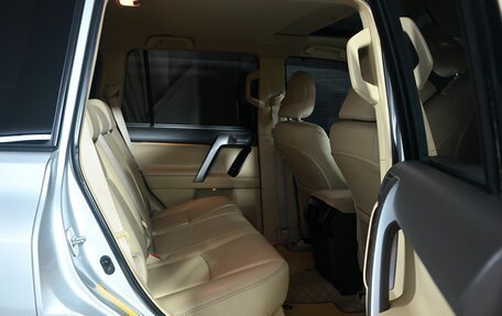 Toyota Land Cruiser Prado 150 рестайлинг 2, 2017 год, 4 895 000 рублей, 23 фотография