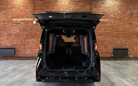 Toyota Alphard, 2023 год, 12 192 783 рублей, 12 фотография