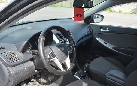 Hyundai Solaris II рестайлинг, 2012 год, 550 000 рублей, 6 фотография