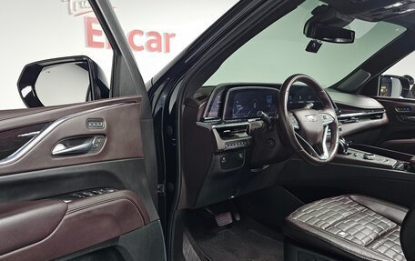 Cadillac Escalade V, 2021 год, 11 200 000 рублей, 12 фотография