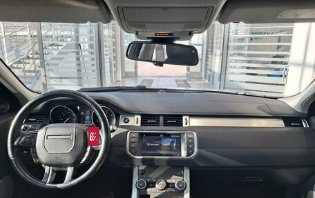 Land Rover Range Rover Evoque I, 2017 год, 2 474 000 рублей, 17 фотография