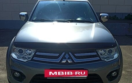 Mitsubishi L200 IV рестайлинг, 2014 год, 2 000 000 рублей, 4 фотография