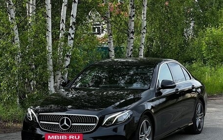 Mercedes-Benz E-Класс, 2018 год, 2 500 000 рублей, 3 фотография