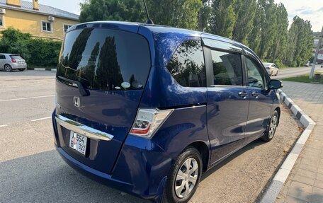 Honda Freed I, 2012 год, 1 250 000 рублей, 5 фотография