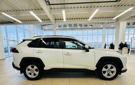 Toyota RAV4, 2019 год, 3 599 000 рублей, 7 фотография