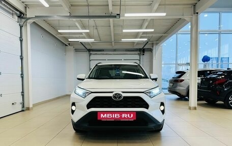 Toyota RAV4, 2019 год, 3 599 000 рублей, 9 фотография