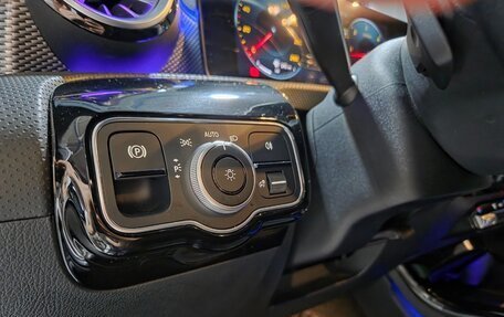 Mercedes-Benz A-Класс, 2021 год, 2 370 000 рублей, 13 фотография