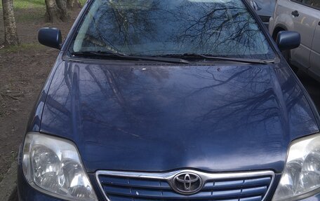 Toyota Corolla, 2004 год, 500 000 рублей, 2 фотография