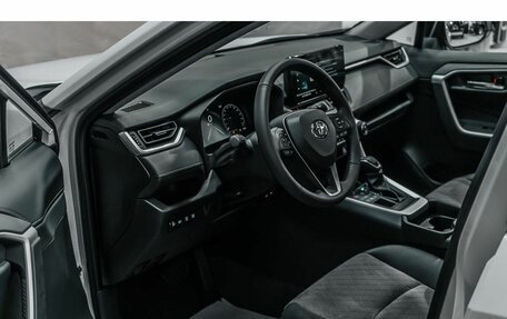 Toyota RAV4, 2025 год, 4 199 000 рублей, 21 фотография