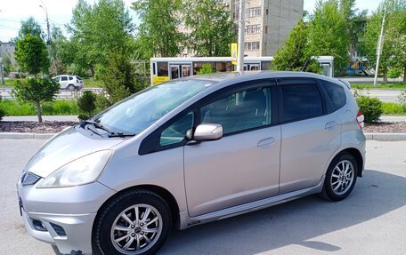 Honda Fit III, 2010 год, 810 000 рублей, 6 фотография