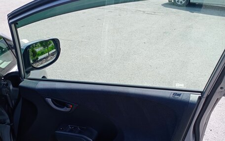 Honda Fit III, 2010 год, 810 000 рублей, 14 фотография