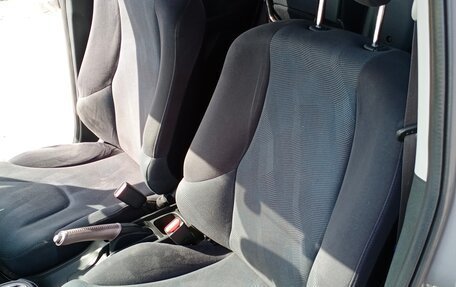 Honda Fit III, 2010 год, 810 000 рублей, 26 фотография