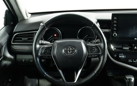 Toyota Camry, 2021 год, 3 290 000 рублей, 23 фотография